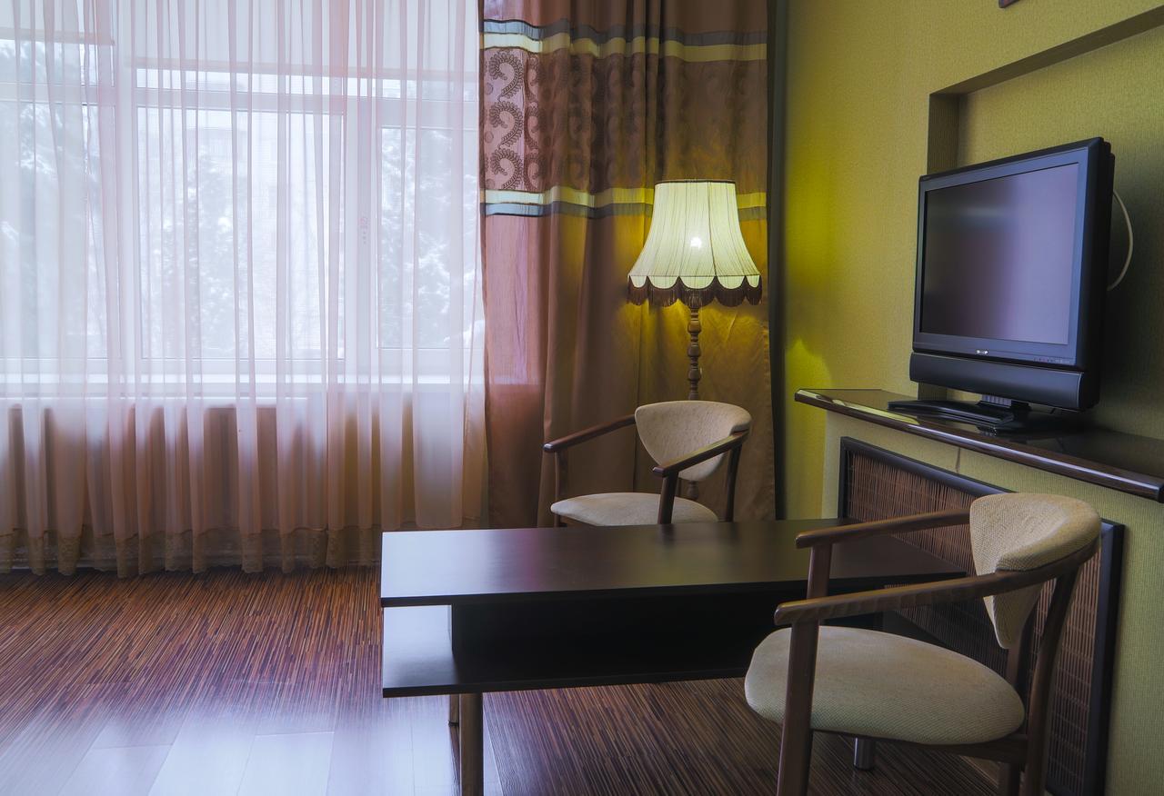 Hotel Safari-Club Vinnycja Exteriér fotografie